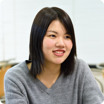保育科1回生 中嶋 灯里さん
